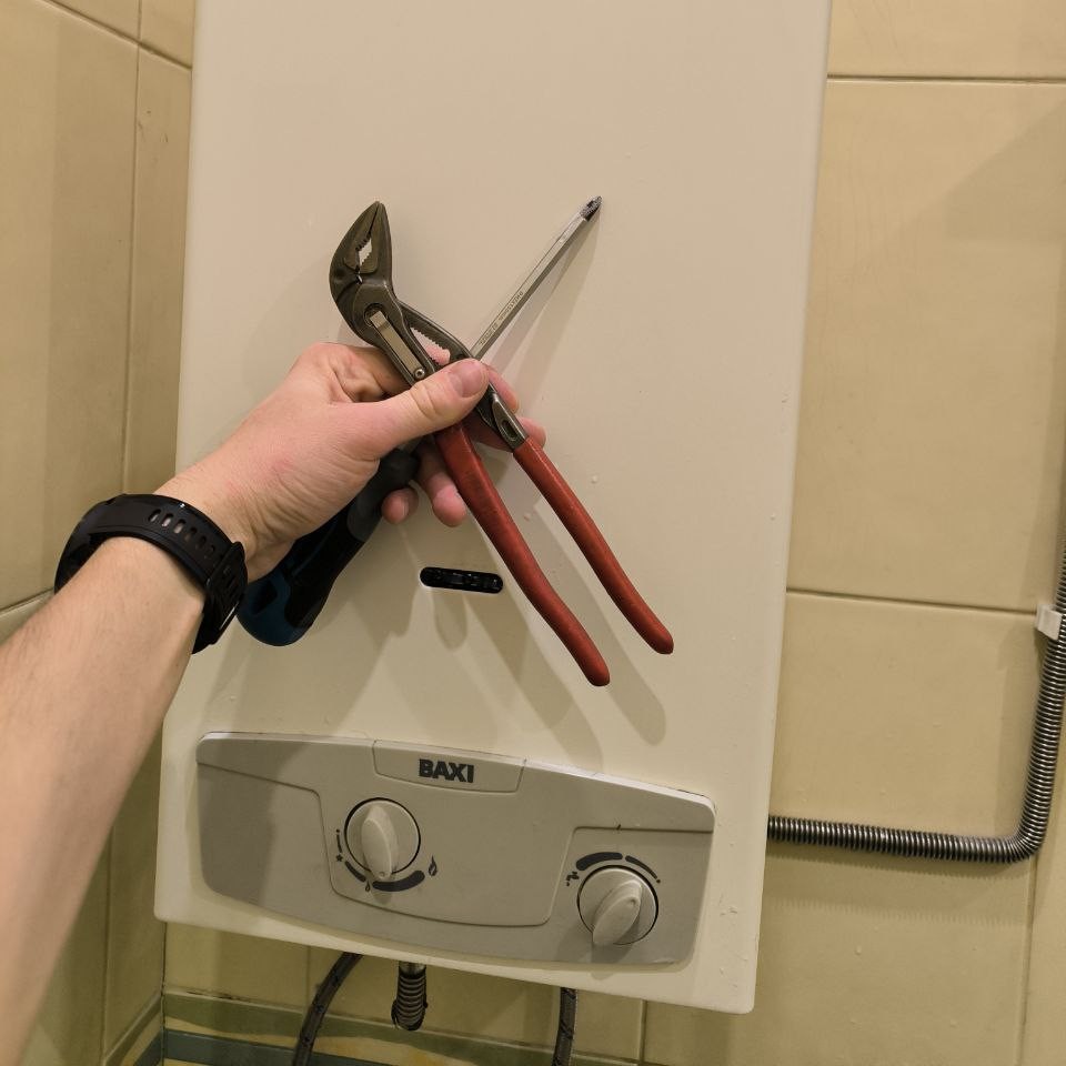 Замена деталей в колонке Baxi